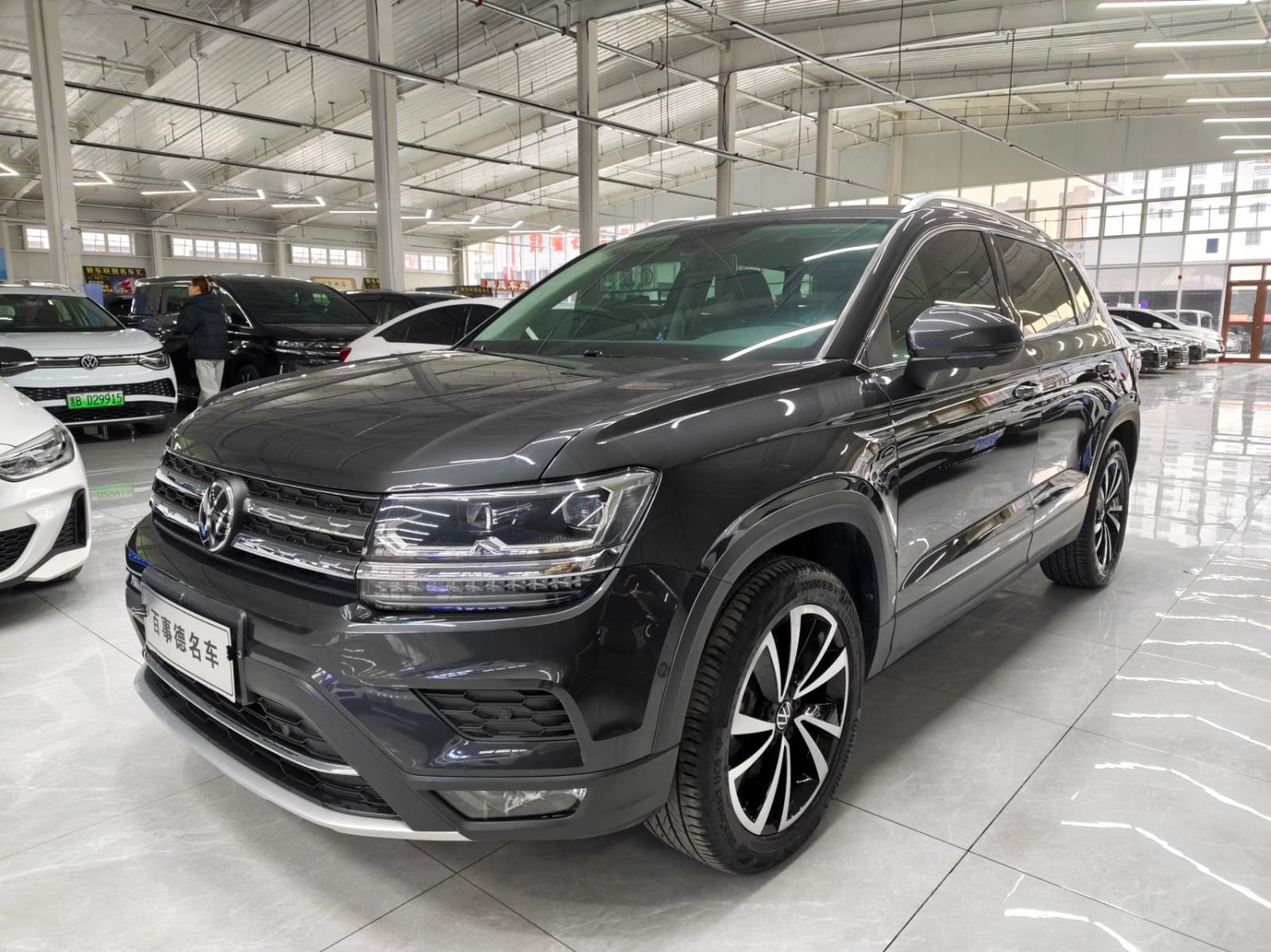 Volkswagen Tharu 1.4T 280TSI 2021