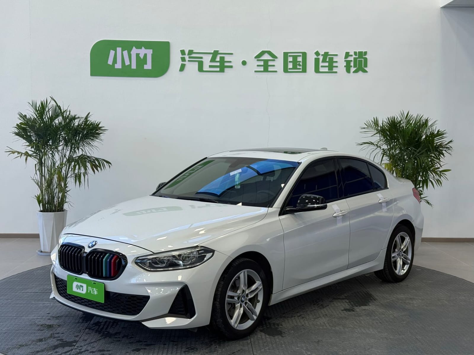 BMW 1 Series 2021, 120i M Sport Night Edition