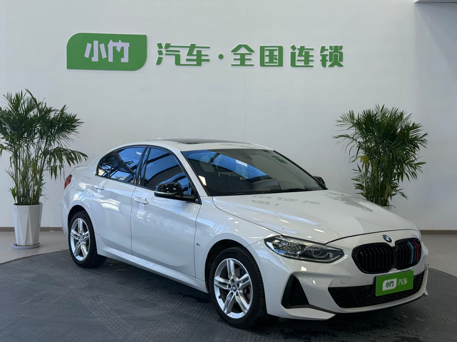 BMW 1 Series 2021, 120i M Sport Night Edition