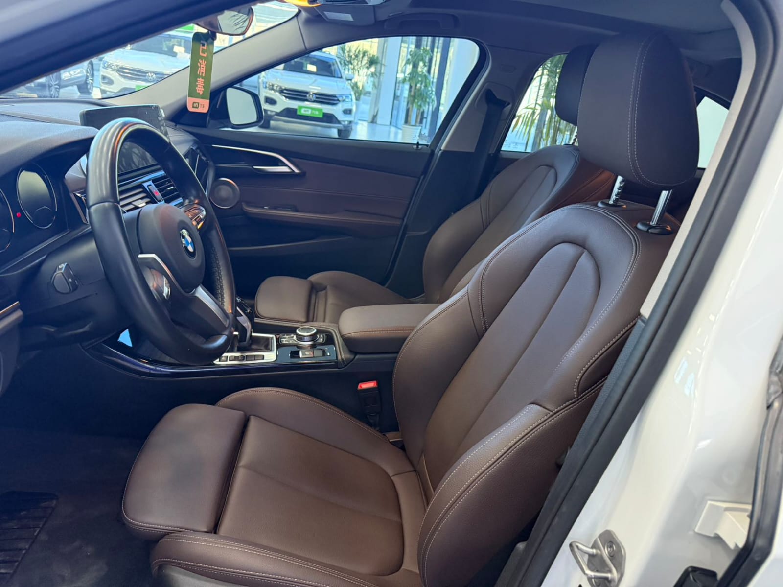 BMW 1 Series 2021, 120i M Sport Night Edition