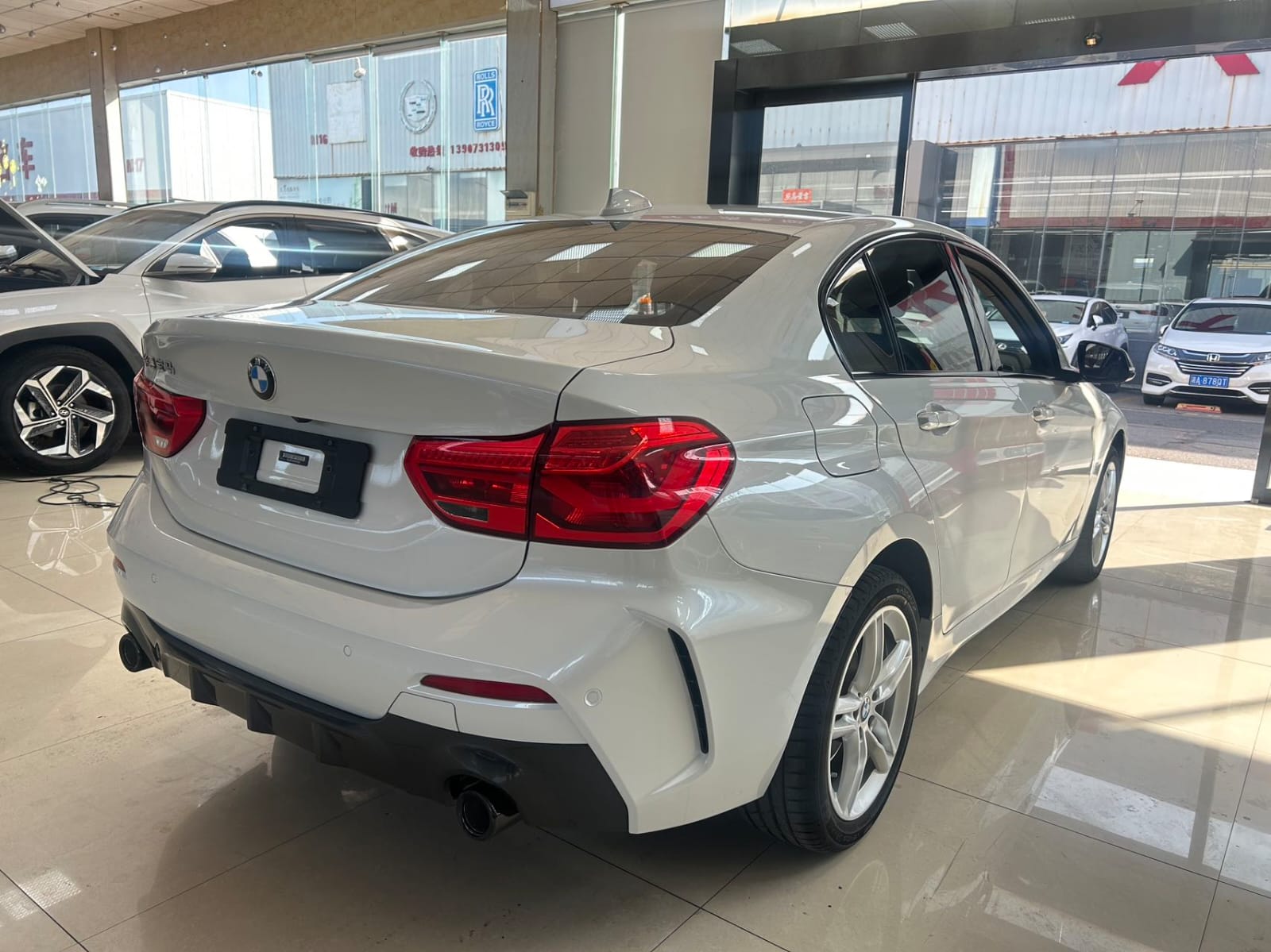 BMW 120i M Sport 2021 1.5 л