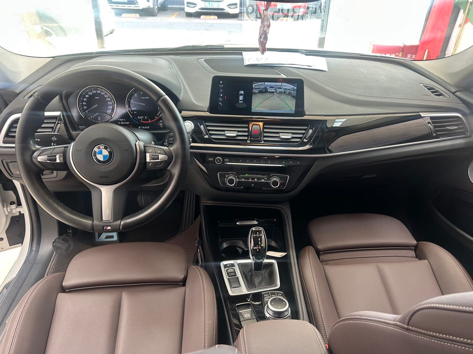 BMW 120i M Sport 2021 1.5 л
