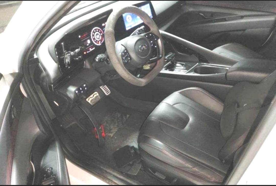 Hyundai Elantra 2021 240TGDi DCT LUX Premium Edition