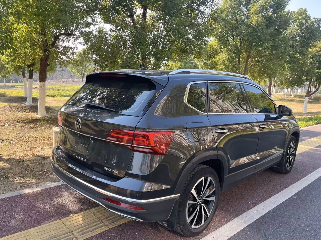 Volkswagen Tharu 1.4TSI 280TSI Deluxe Edition PLUS 2021