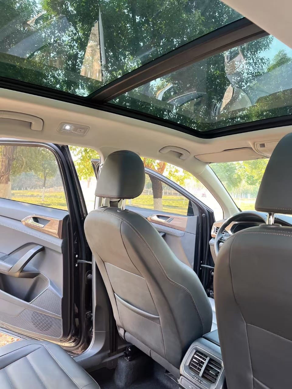 Volkswagen Tharu 1.4TSI 280TSI Deluxe Edition PLUS 2021