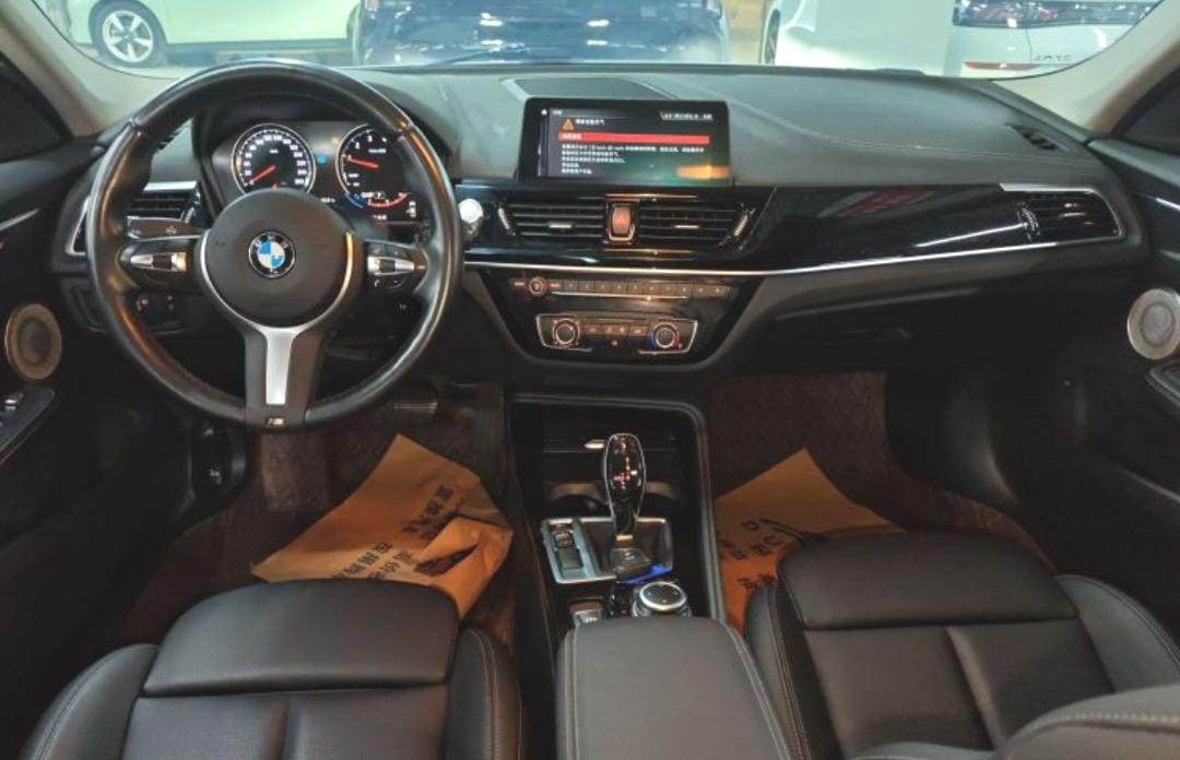 BMW 1 Series 2021 120i M Sport Night Edition