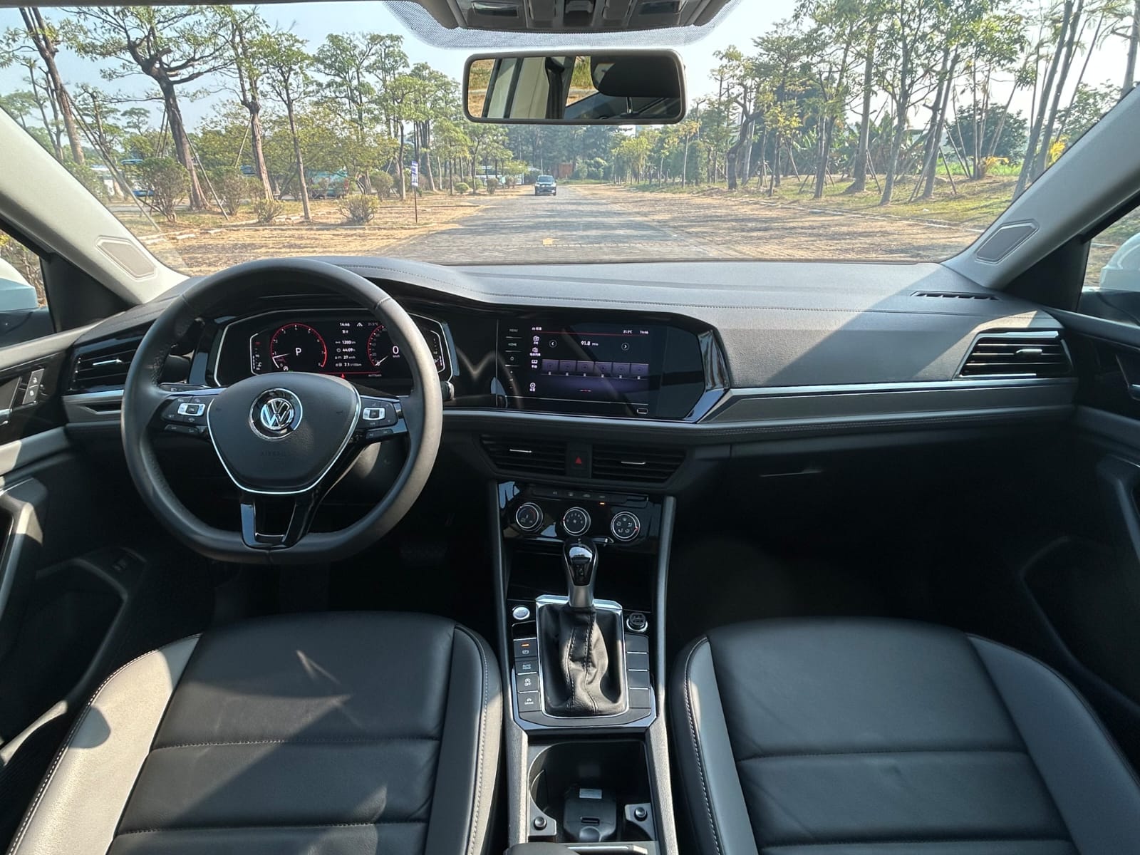 Volkswagen Sagitar 2021 280TSI