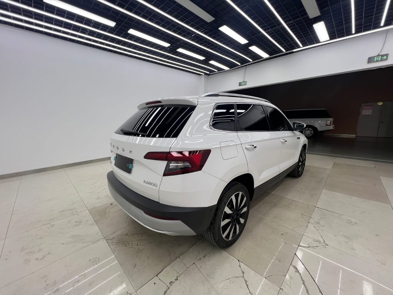 Škoda Karoq 2021 TSI280 Deluxe Edition
