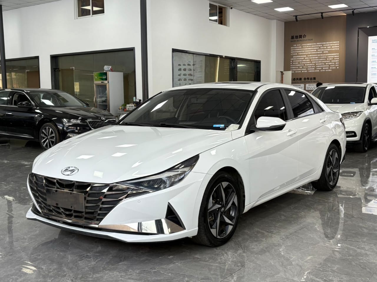 Hyundai Elantra 2022 1.5L CVT GLX Elite Edition
