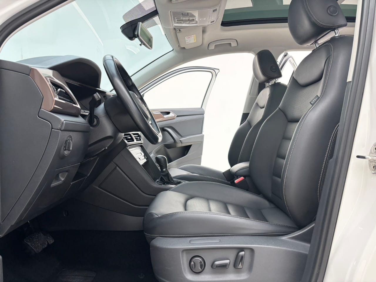 Volkswagen Tharu 2021 280TSI Deluxe Edition PLUS