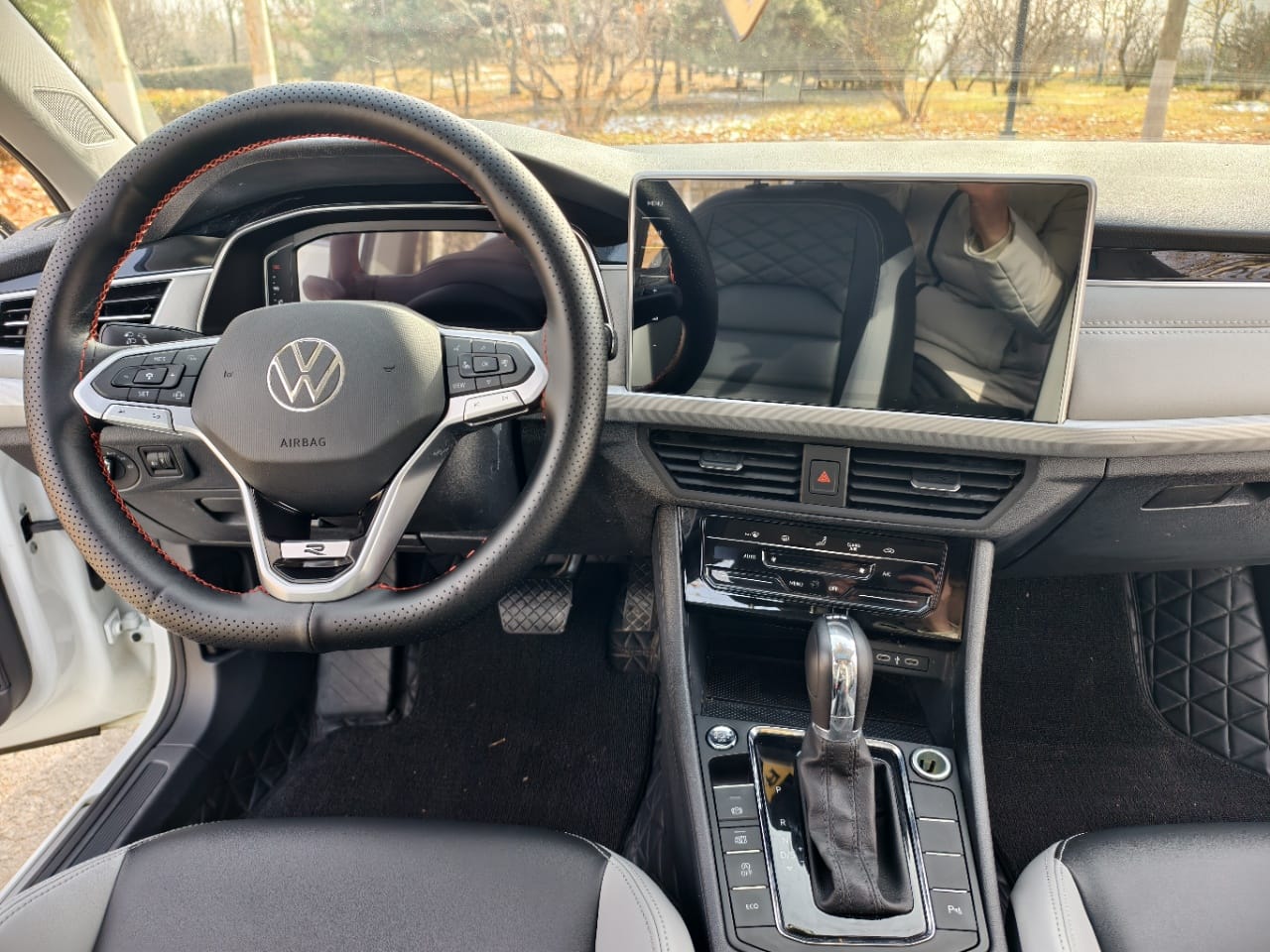 Volkswagen Bora 2022 280TSI DSG