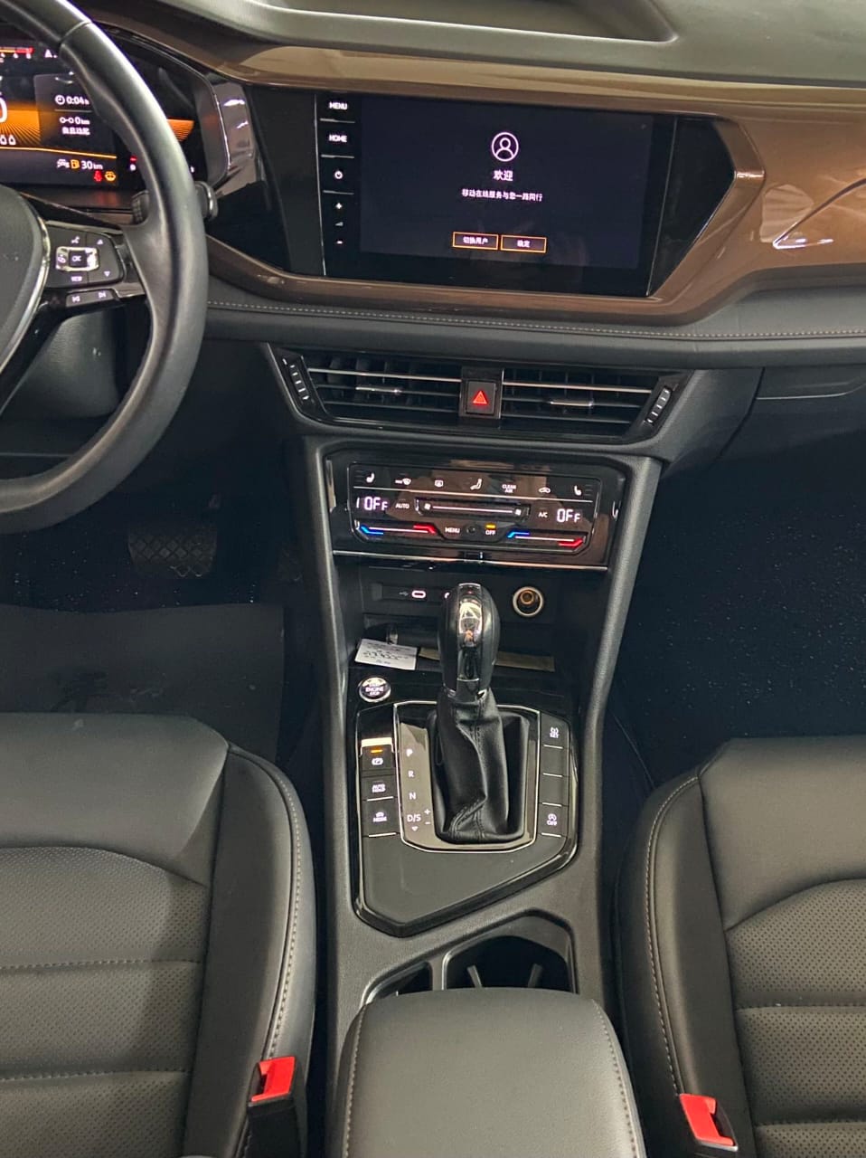 Volkswagen Tharu 2022 1.4T 280TSI Deluxe Edition