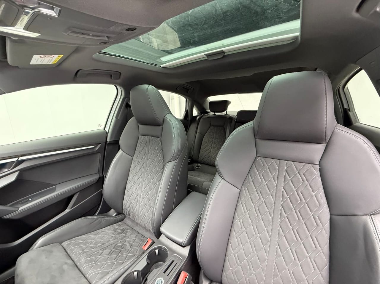 Audi A3L Limousine 2021 35 TFSI Luxury Sport