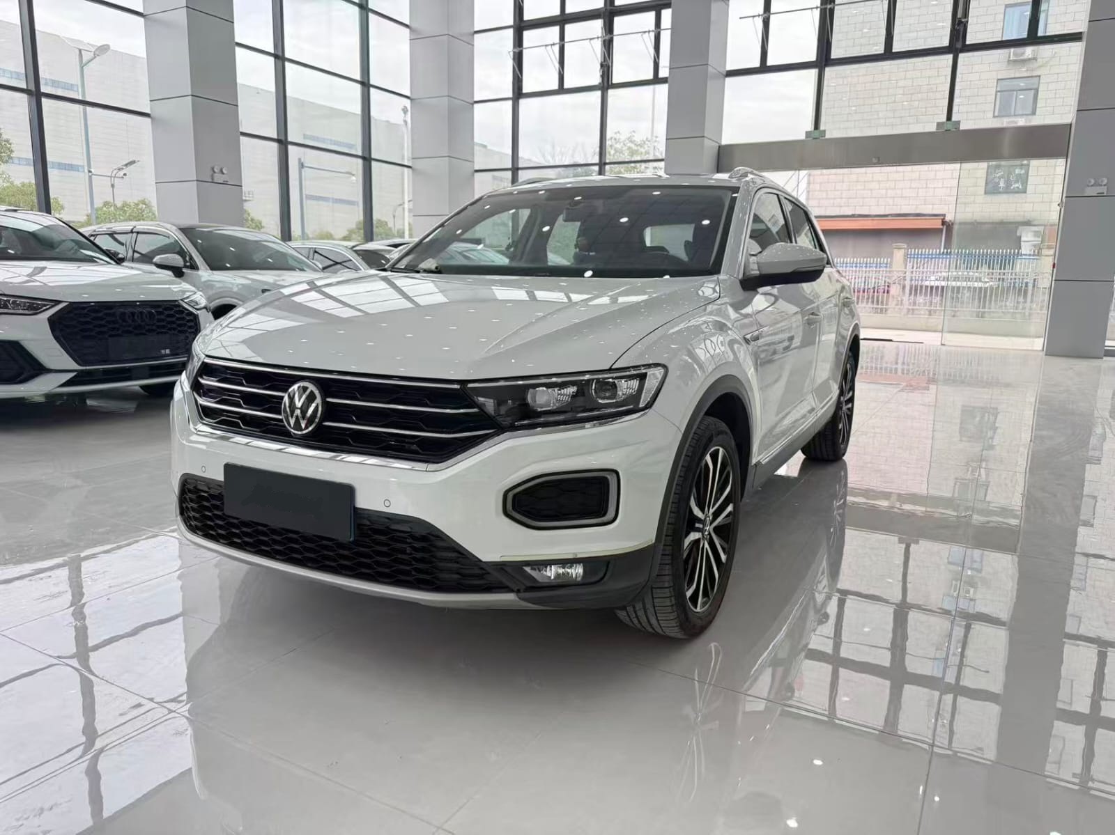 Volkswagen T-Roc 2022 280TSI DSG Tango Edition