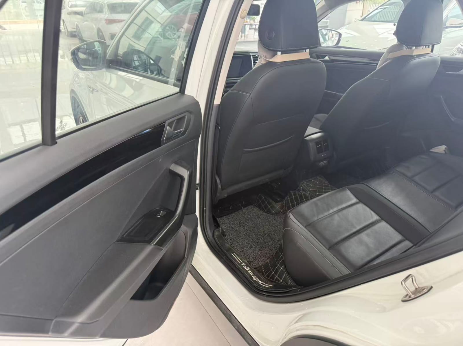 Volkswagen T-Roc 2022 280TSI DSG Tango Edition