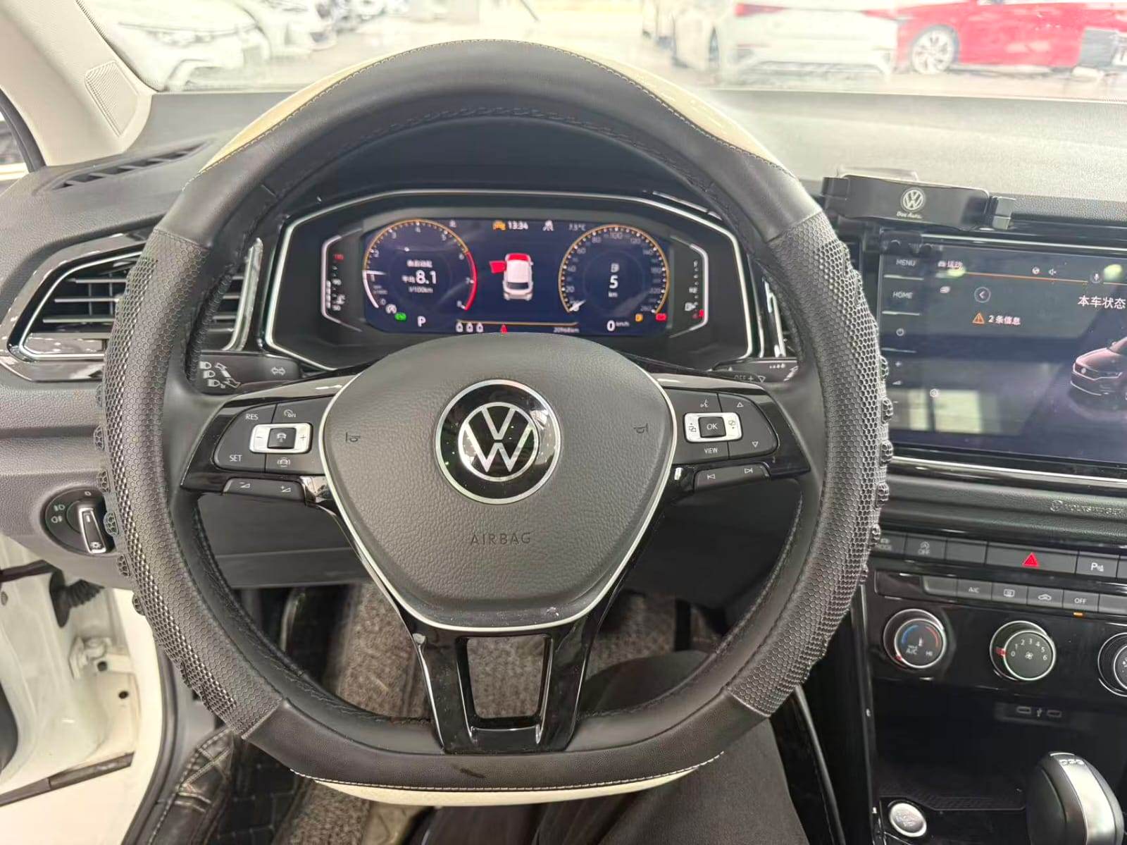 Volkswagen T-Roc 2022 280TSI DSG Tango Edition