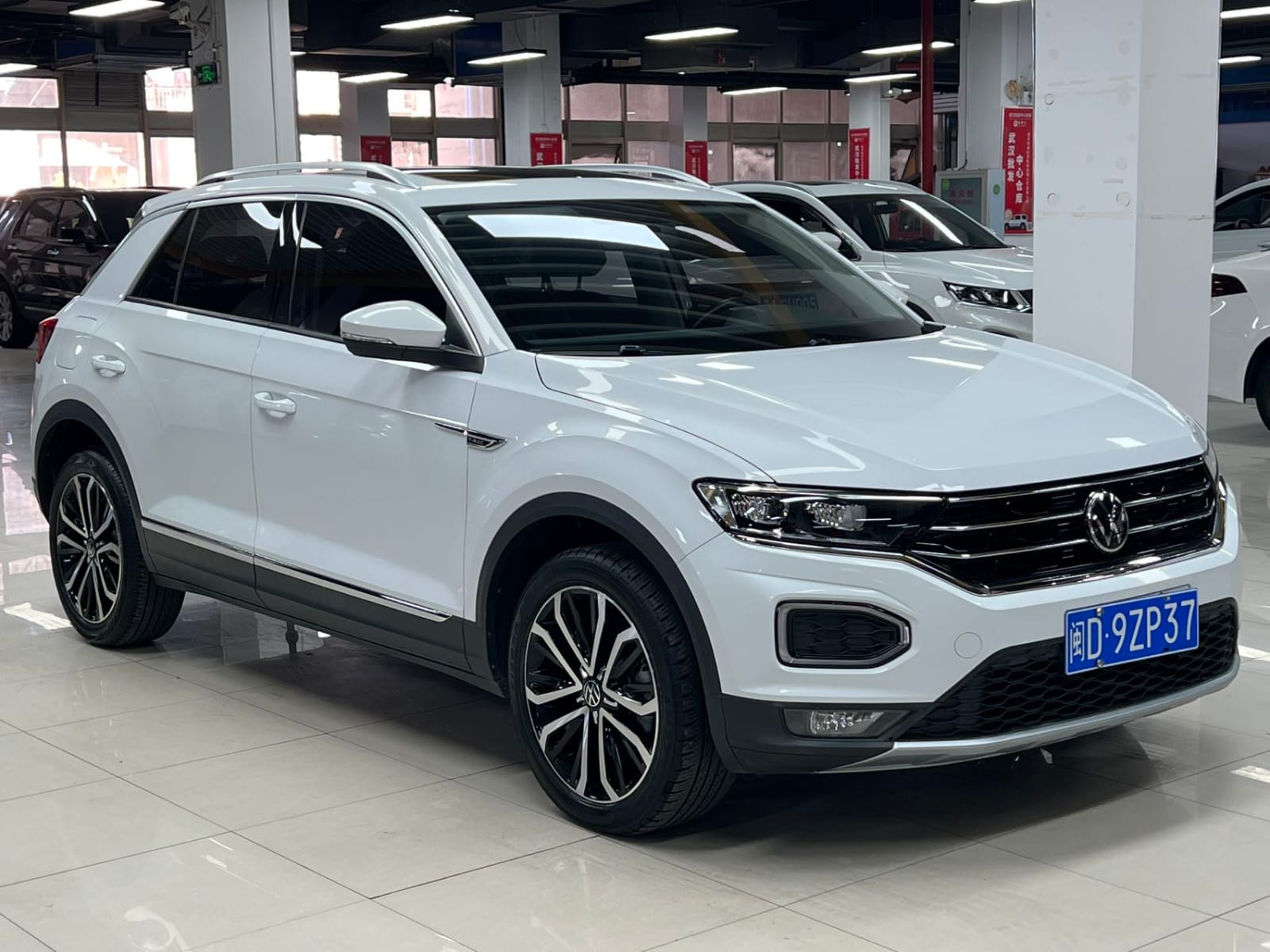 Volkswagen T-Roc 2022 280TSI DSG Enjoy Plus Tango Edition
