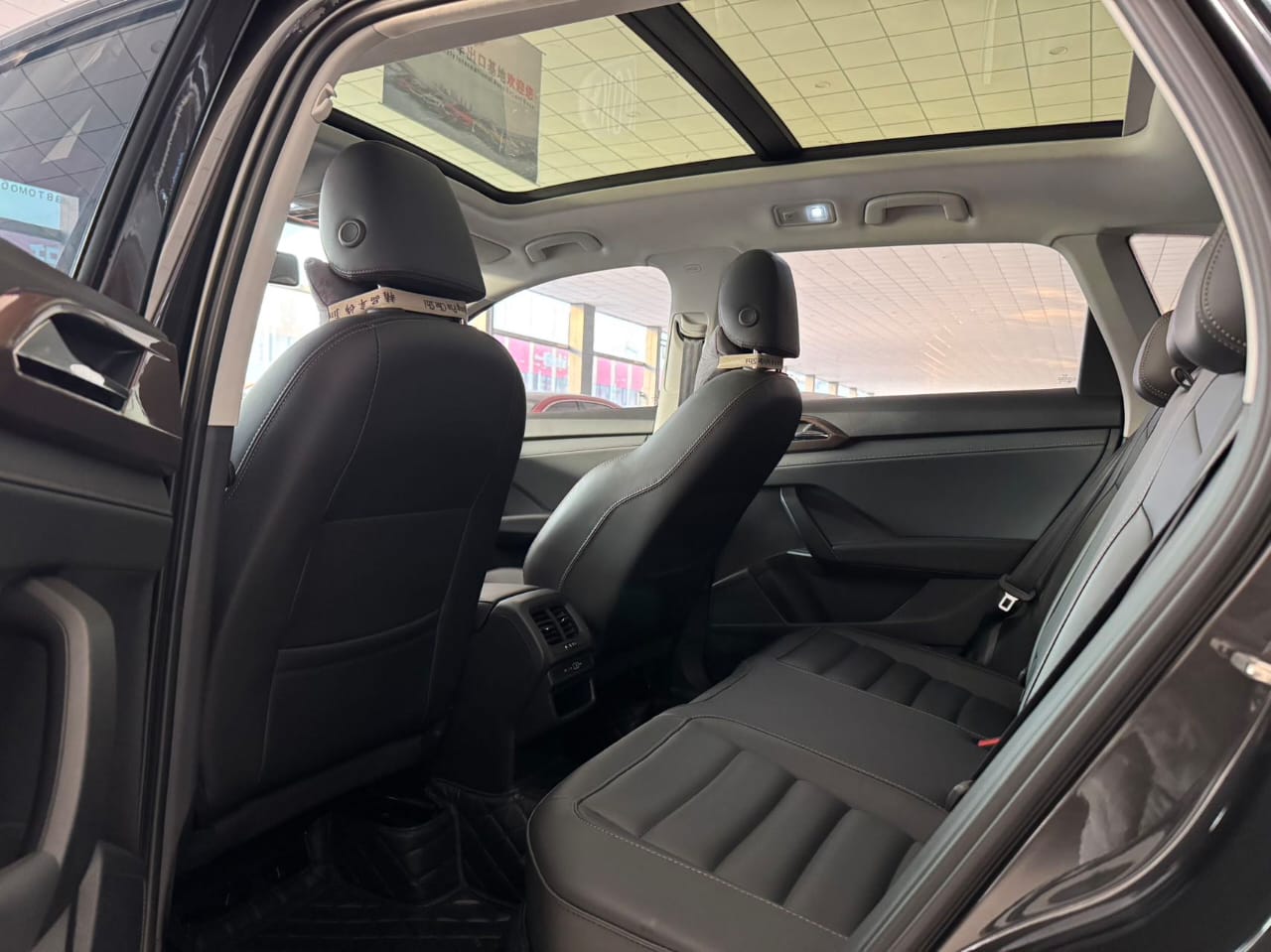 Volkswagen Tharu 2022 280TSI Deluxe Edition PLUS