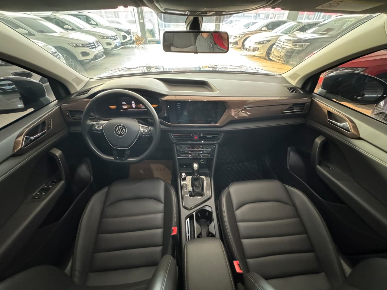 Volkswagen Tharu 2022 280TSI Deluxe Edition PLUS