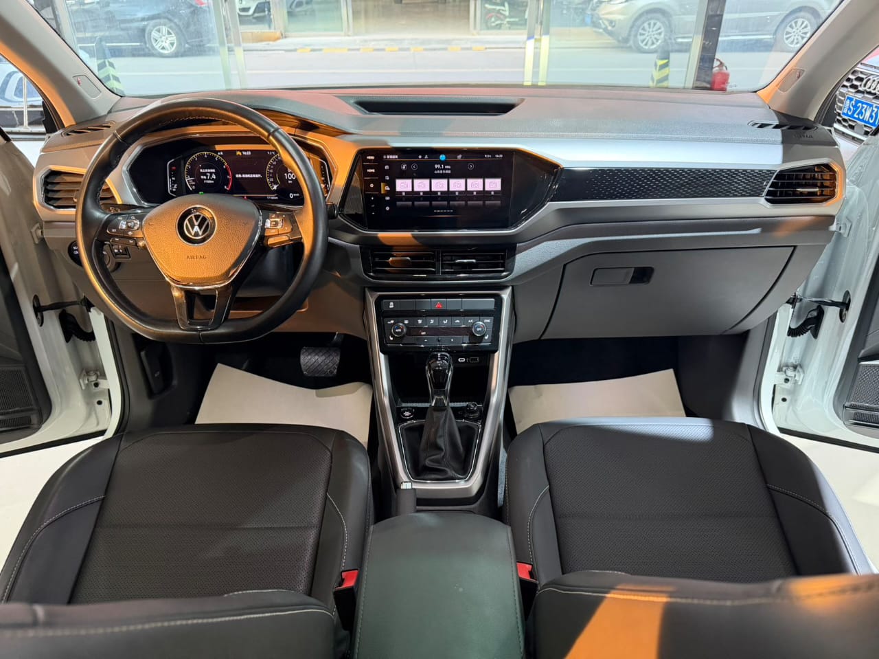 Volkswagen T-Cross 280TSI DSG Deluxe Edition